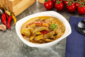 Yellow THai curry with beef
