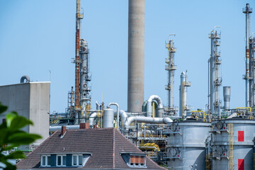 Industrial Chemiekonzern, chemical plant, manufacturing and innovation, European industrial facility, Energy and Production, various tanks silo, Environmental Integration