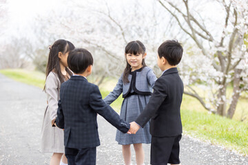 入学式イメージ　新一年生
