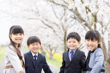 入学式イメージ　新一年生
