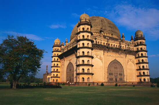 indian old ancient monument india - Powered by Adobe