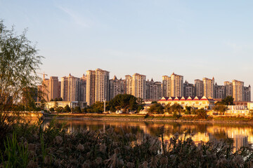 Obraz premium sunset over the river in guangzhou