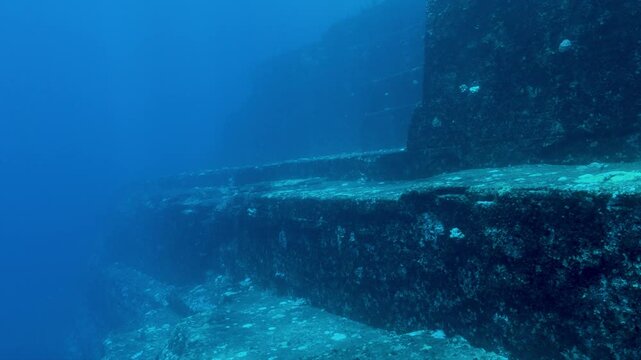 海底遺跡　与那国島　沖縄