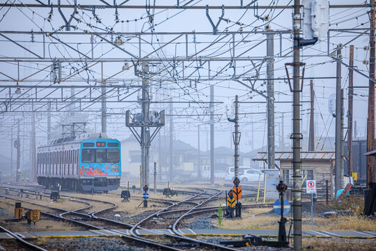 霧のかかる早朝の秩父駅とデハ7500形　埼玉県秩父市　Chichibu Station and Deha 7500 in a foggy early morning. Saitama Pref, Chichibu City.