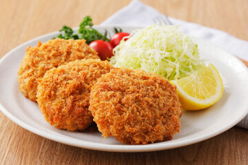 牛肉を使った日本のメンチカツ　Japanese Ground Beef Menchi Katsu Cutlet