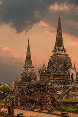 Fototapeta premium Wat Phra Si Sanphet in Phra Nakhon Si Ayutthaya, Historic City of Ayutthaya.Wat Phra Si Sanphet the famous temple in Ayutthaya Historical Park Thailand Unesco World Heritage Site.