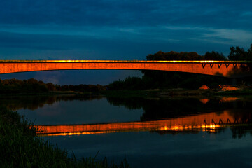 Złoty most nad Bugiem