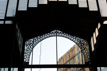 Born market roof showing steel structure and tiled roof