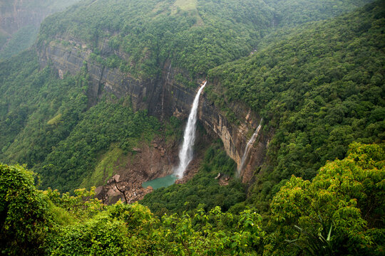 Nohkalikai Falls is the tallest plunge waterfall located in the Indian state of Meghalaya, near Cherapunji in India. Cherrapunji, one of the wettest places on earth.