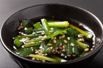 ニラ　醤油漬け