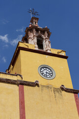 torre con reloj