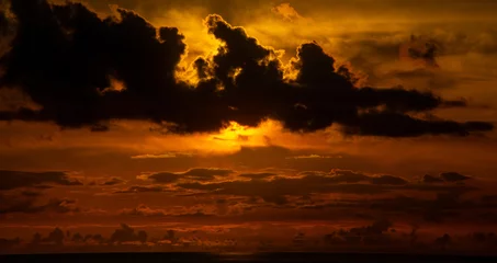 Fototapete Rund Rot Lila 奄美大島の夏の日没の風景。  © KOSAC