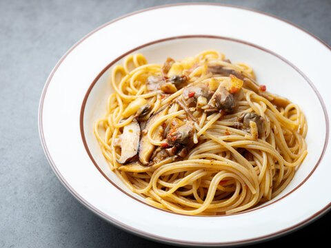 cockle Oil Pasta on a Plate