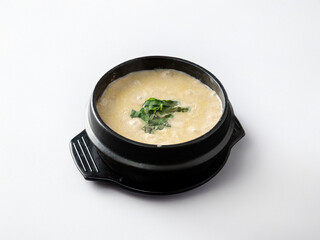 Hand-pulled Dough Soup with Perilla Seeds