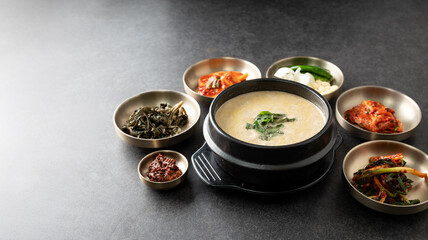 Hand-pulled Dough Soup with Perilla Seeds