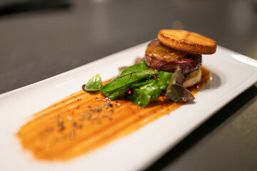 Mini Burgers with Fresh Salad – Delicious and Healthy Snack
