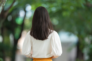 女性　髪