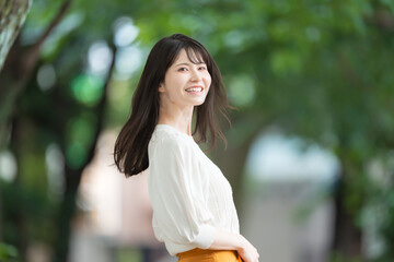 女性