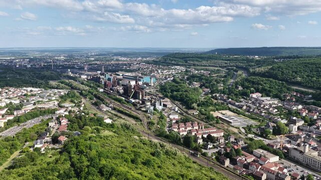 vue a&eacute;rienne panoramique sur les anciens hauts fourneaux d'Hayange, dans la vall&eacute;e de la Fensch et sur les alentours en Moselle 
