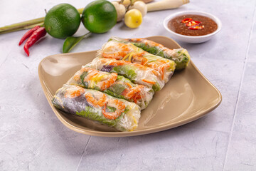 Vietnamese spring roll with prawn