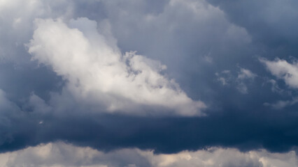 Obraz premium Cumulus congestus, par temps orageux