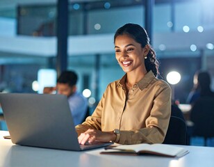 コンピューターで仕事をする人のイメージ