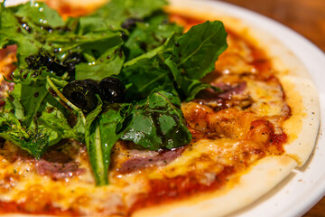 vegetables on the pizza