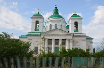 Храм Троицы Живоначальной. Саратовская область, село Золотое
