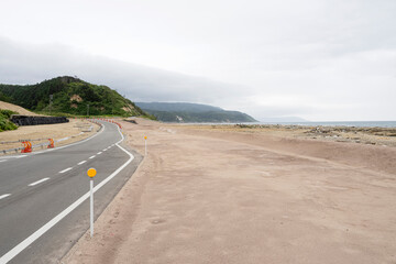 能登半島、輪島市三ッ子浜の国道249号