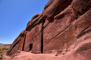 Aramu Muru, also known as the "Gate of the Gods," is a mysterious archaeological site located near the city of Puno in southeastern Peru.