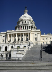Naklejka premium The Capitol symbol of USA governance. The Capitol landmark. The Capitol monument symbol of the American democratic system. The Capitol on sky background. American Capital.