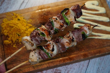 Espetinho de Frango Churrasco de Carne - Petiscos