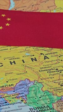 Exploring the geography of central China with a detailed map highlighting key cities and regions