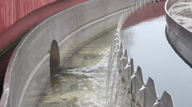 Sewage treatment plant - Waste water treatment - circular sedimentation tank