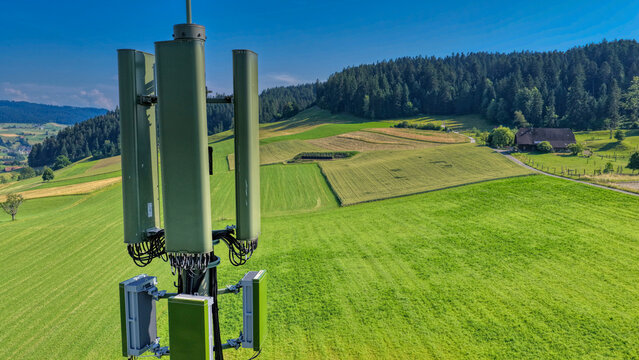 Mobilfunkantenne im Emmental, Grossh&ouml;chstetten, Schweiz, Juni 2025