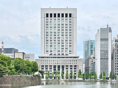 第一生命日比谷ファースト（旧名称：DNタワー21）/ The headquarters building of The Dai-ichi Life Insurance Company, Limited - Tokyo, Japan