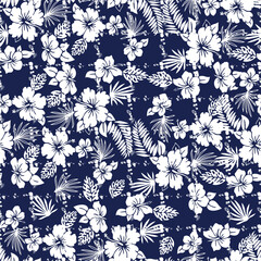 Seamless Hawaiian pattern with white hibiscus flowers & tropical leaves on a navy blue background. Classic two-tone aloha print for summer fashion, swimwear & coastal decor