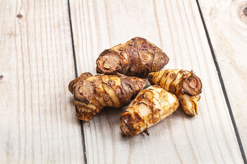 Natural organic raw ginger root