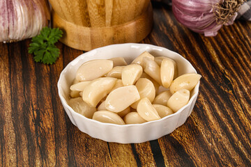 Tasty aroma marinated garlic cloves