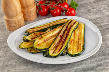 Grilled young zucchini for snack
