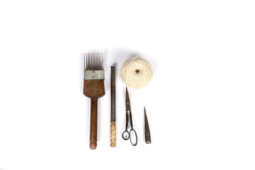 traditional carpet making tools