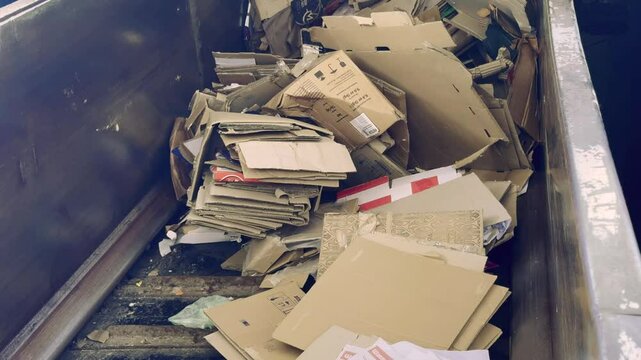  Paper waste recycling plant, waste paper recycling, the company is engaged in recycling paper waste into new valuable resources