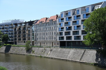 nowe budynki na nadbrzeżu Odra Wrocław