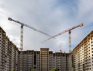 New building on the outskirts of St. Petersburg. Construction site in Murino.