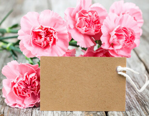 カーネーションとメッセージカード