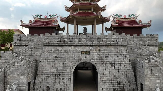 Also called the 500 Lohan Temple, Vihara Ksitigarbha Bodhisattva in Kijang, South Bintan, is a hidden gem with hundreds of life-sized stone arhats, peaceful ambiance, and intricate Buddhist architectu