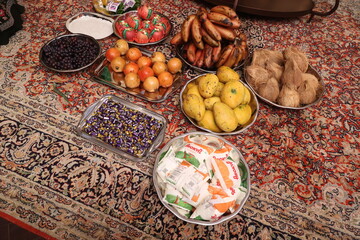 varisai thatu arrangement of plates with food items like snacks, fruits and décor item as a part of Indian tradition for any auspicious Hindu event