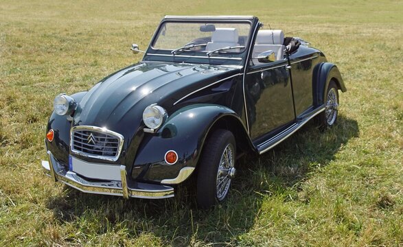 Citro&euml;n 2CV6 cabriolet 