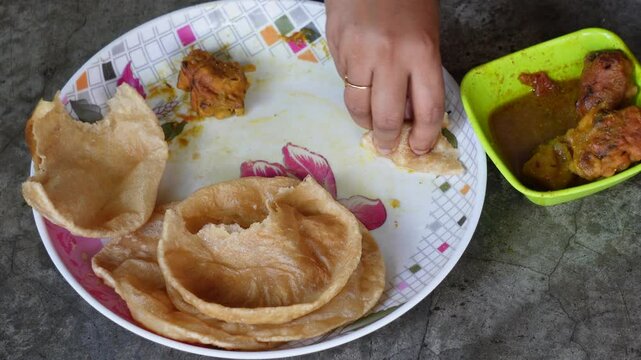 Puri, a type of fried bread commonly made from wheat flour
