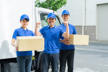 運送会社のスタッフ